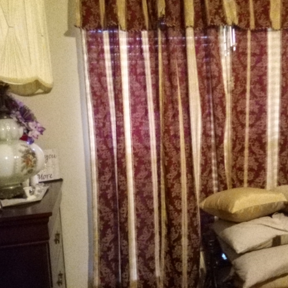 4 Unlined Drapery panels 54 X 80 Ech covers 2 full windows Beige & Burgundy LN - Picture 4 of 10